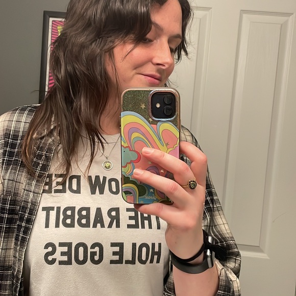 Meet your Posher, Jeannie - Picture 3 of 3